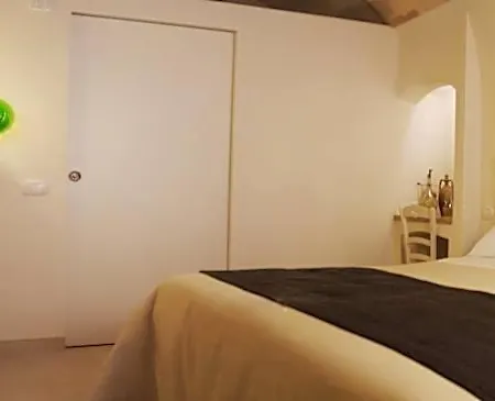 Il Claustro - Bed And Breakfast Альтамура