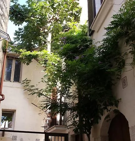 Il Claustro - Bed And Breakfast Альтамура