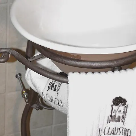 Bed & Breakfast Il Claustro - 4*